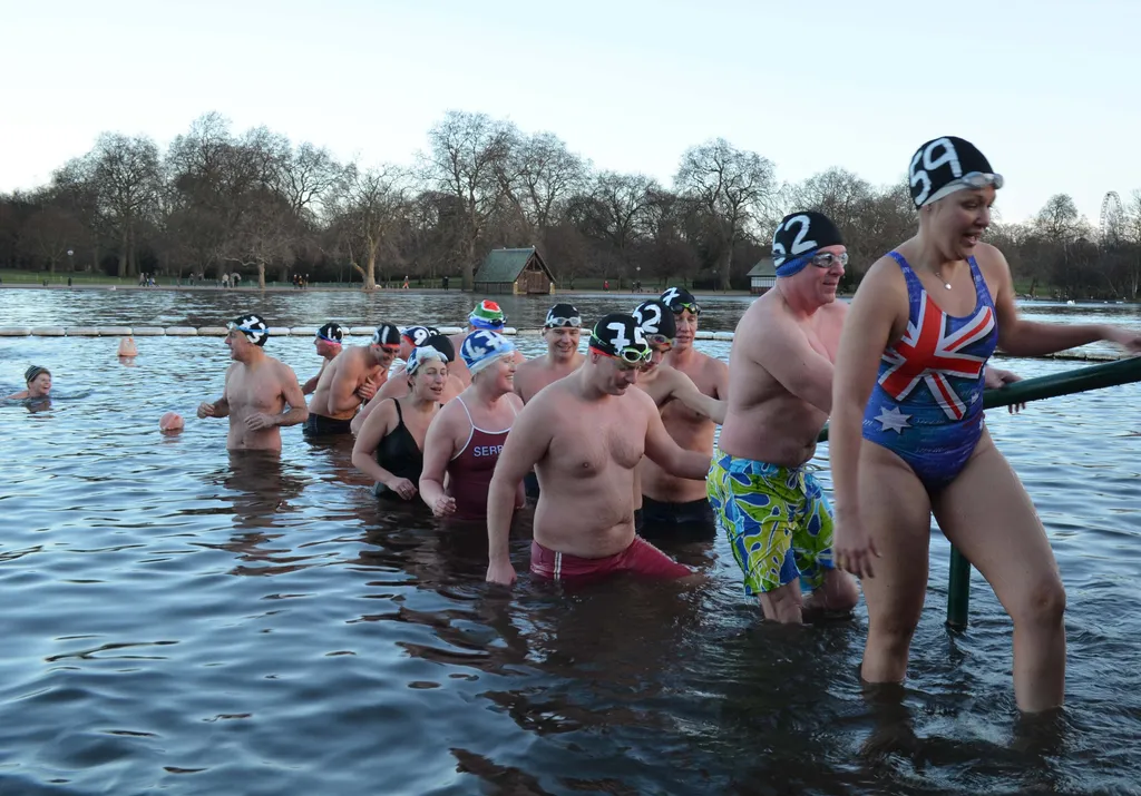 The Peter Pan Swimming Cup, London, 
 Serpentine Hyde Park, Anglia, Úszás, Egyesült Királyság, Karácsonyi úszás, 