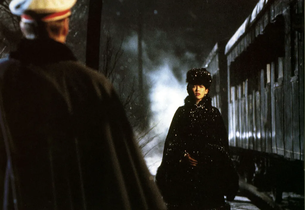 Anna Karenine Leon Tolstoi quai de gare neige nuit Station dock Horizontal TRAIN SNOW NIGHT 
