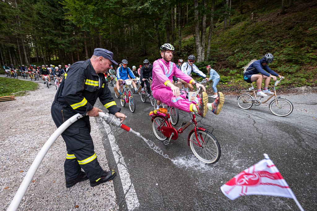 Pony kerékpárt Szlovénia, Pony cycling TOPSHOTS Horizontal CYCLING ROAD RACE AMATEUR WATERING EXTREME SPORT 
