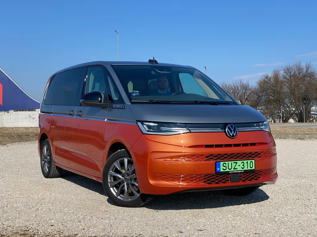 Volkswagen T7 Multivan 1.4 e-TSI teszt (2022) 