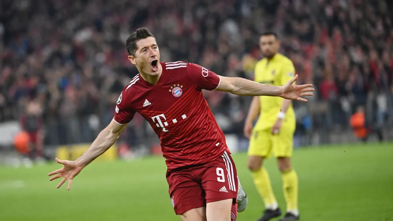 Bayern Munich - FC Villarreal Sports soccer Horizontal CHAMPIONS LEAGUE 