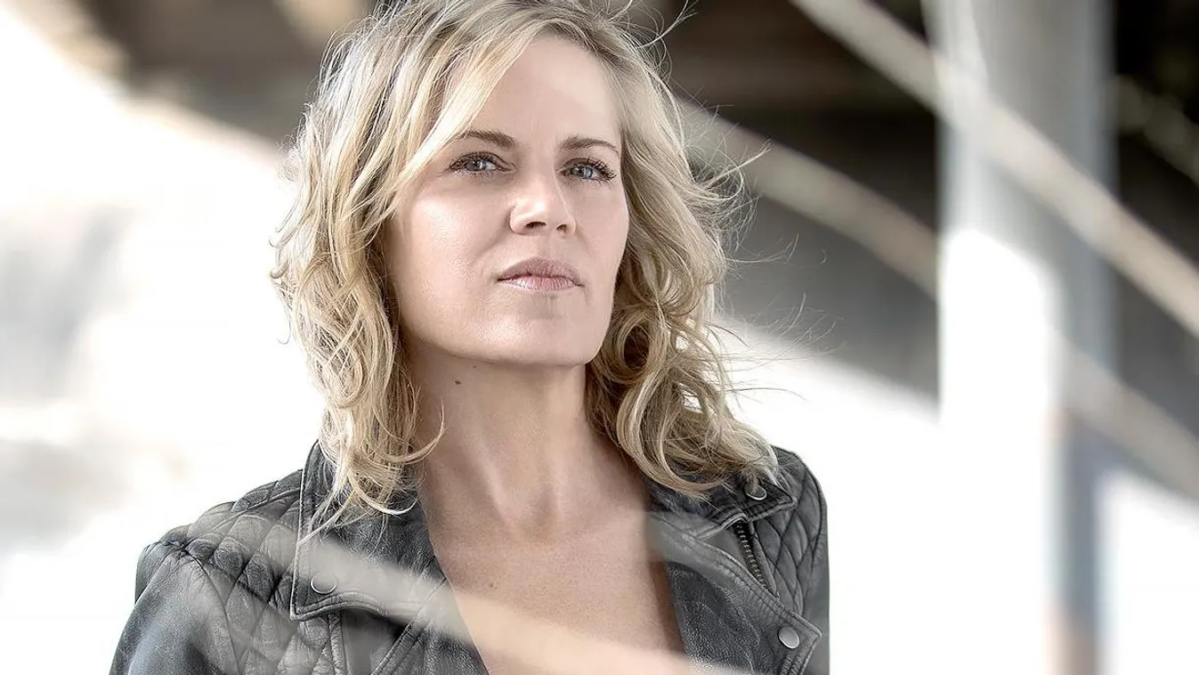 Kim Dickens, mint Madison Clark a Fear The Walking Deadből 