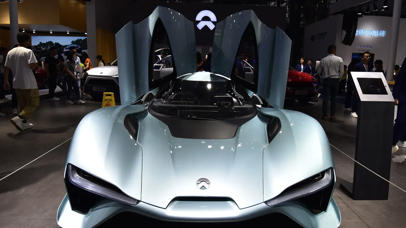 Chinese EV maker NIO extends gains on upbeat delivery outlook for Q2 China Chinese NIO EV electric vehicle car auto automobile maker manufacturer
elektromosautó 