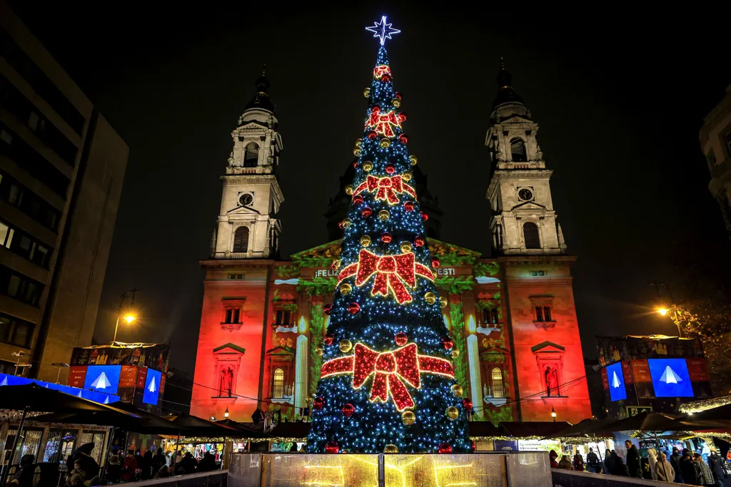 Karácsonyi fények és az Advent a Bazilikánál karácsonyi vásár 2021 december 9-én Karácsonyi fények és az Advent a Bazilikánál karácsonyi vásár 2021 december 9-én 