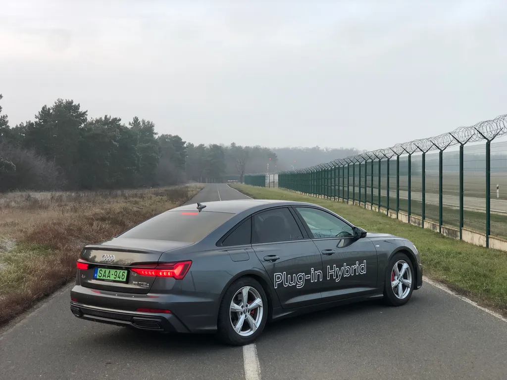 Audi A6 55 TFSI e teszt (2021) 