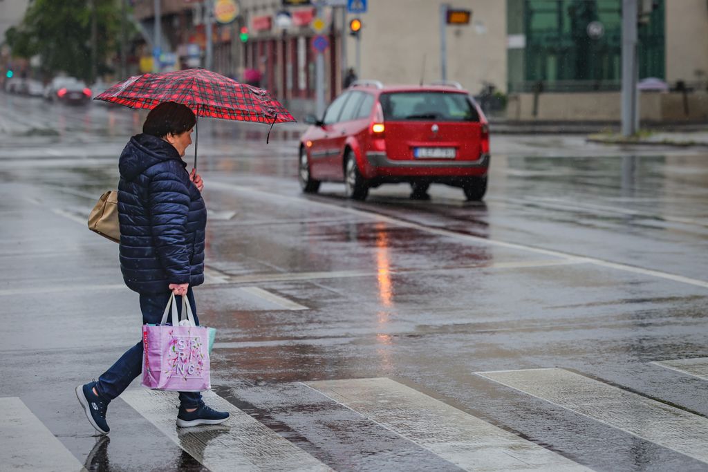 eső, zápor, Budapest, időjárás, illusztráció, 2023.05.14. 