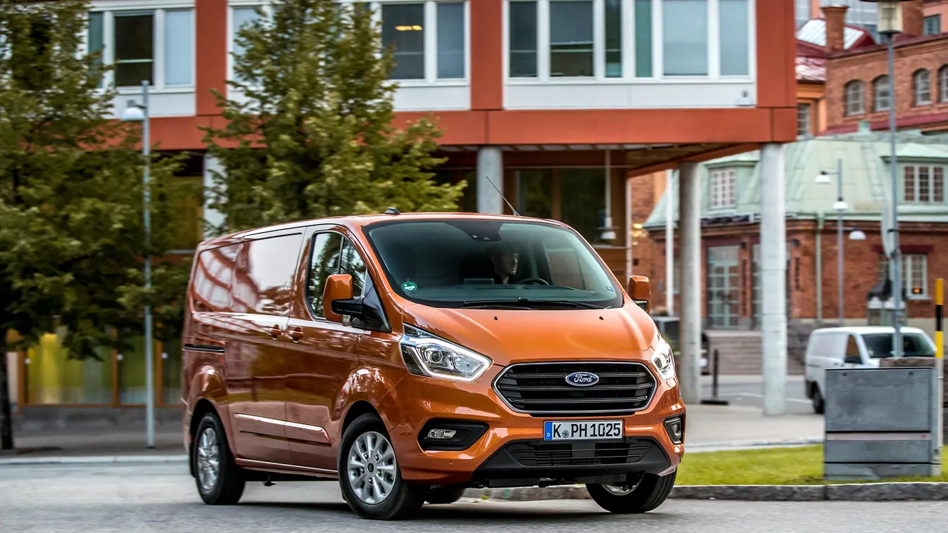 Ford Transit (2019) PHEV és Custom menetpróba gyári képek 