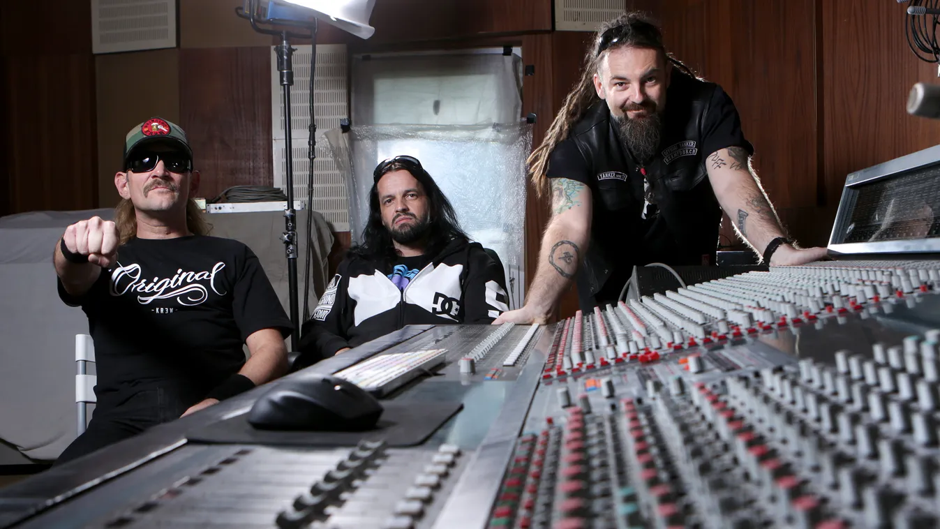 Tankcsapda interjú Törökbálinton a Super Size Recording stúdióban 2014. szeptember 23-án 