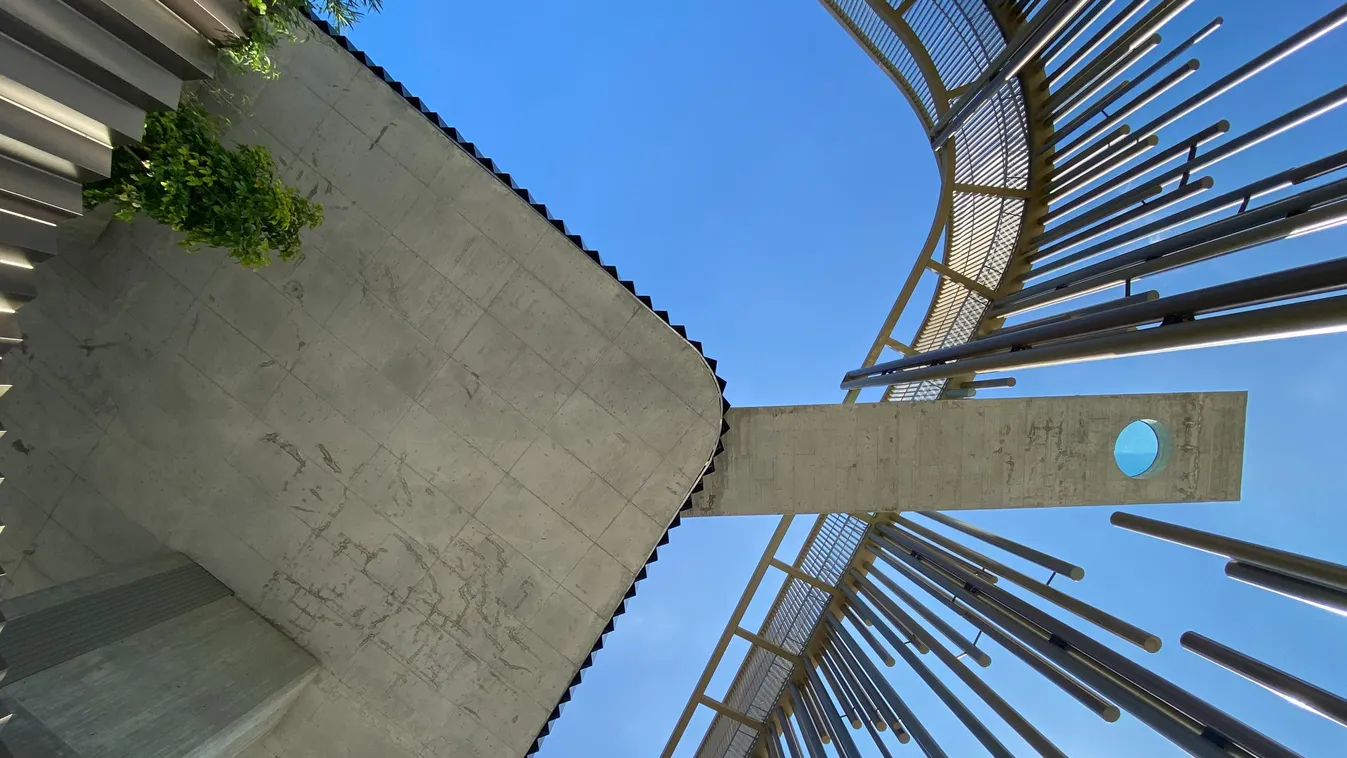 Clavel Arquitectos, Európa leghosszabb függőmedencéje, Murcia, Spanyolország 