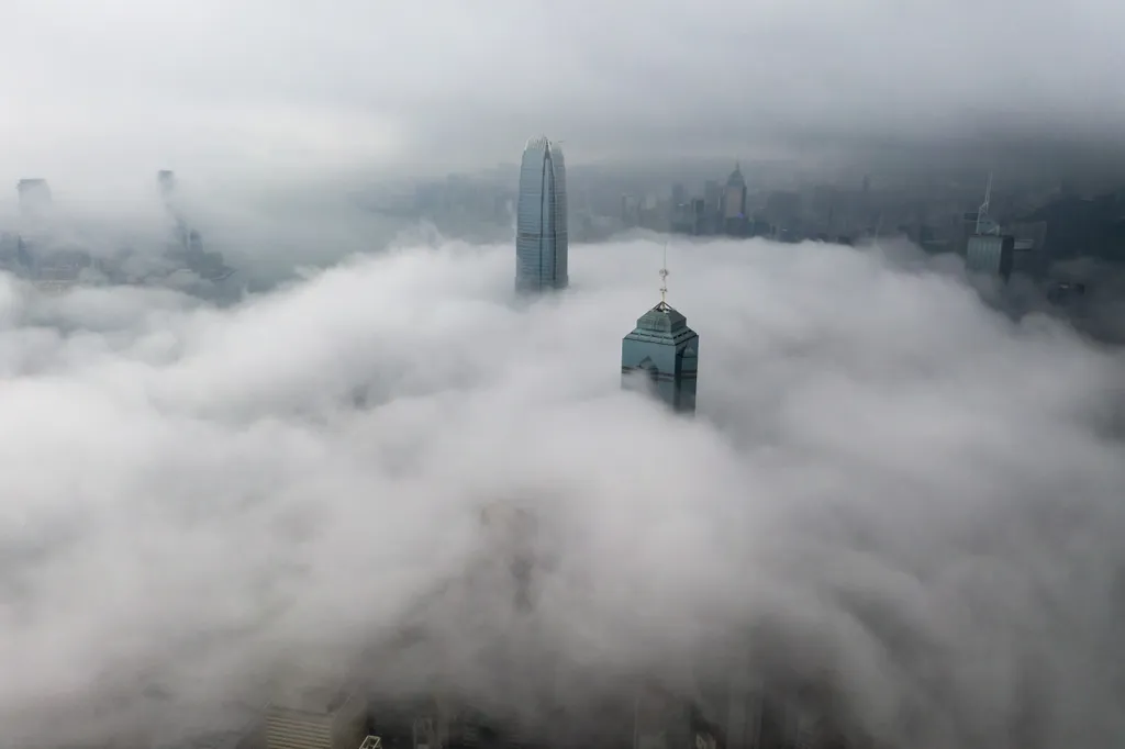 Hong Kong, Hongkong, Kína, felhőkarcoló, köd, felhő, időjárás, természet, látvány 