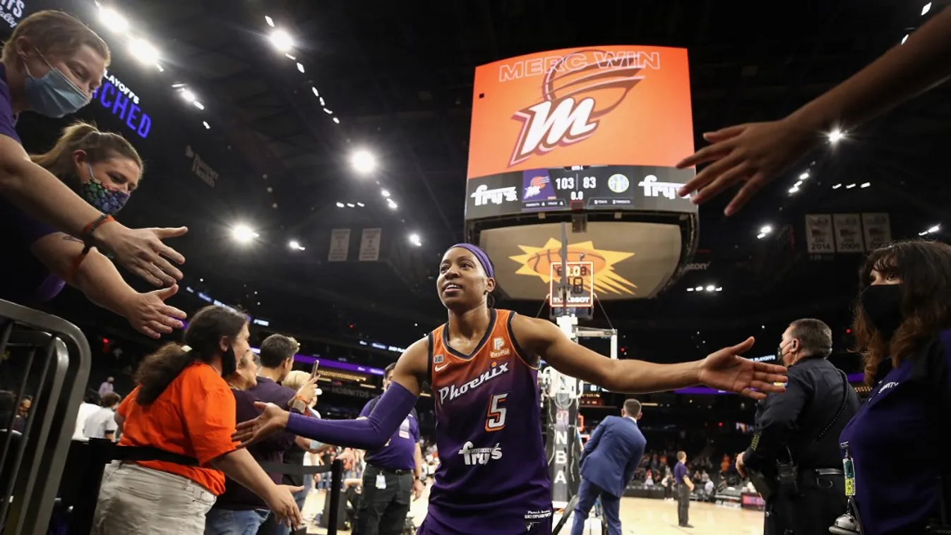 Chicago Sky v Phoenix Mercury GettyImageRank2 wnba Horizontal SPORT BASKETBALL 