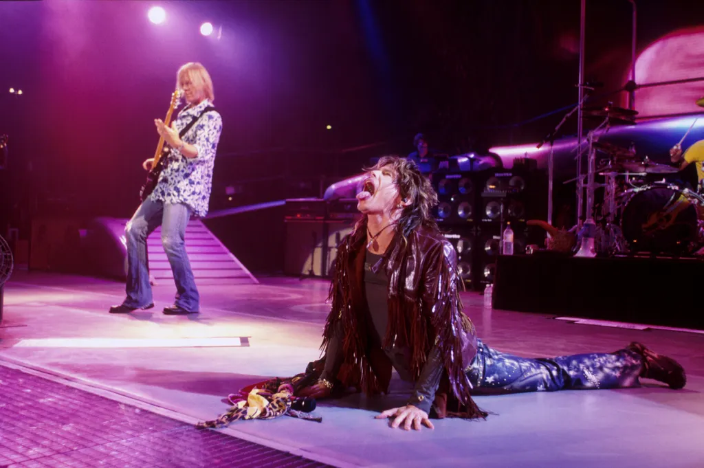 Aerosmith, Steven Tyler, 70 éves, 2001 