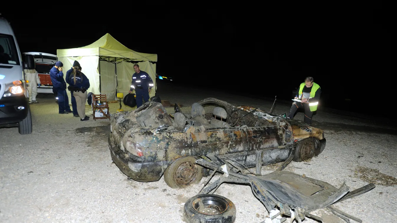 Autóroncsot találtak a Dunában Dunakeszinél 