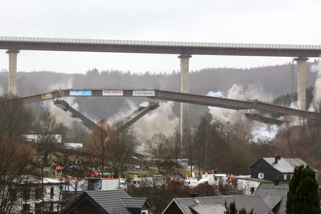 Rinsdorf híd felrobbantása Németországban 