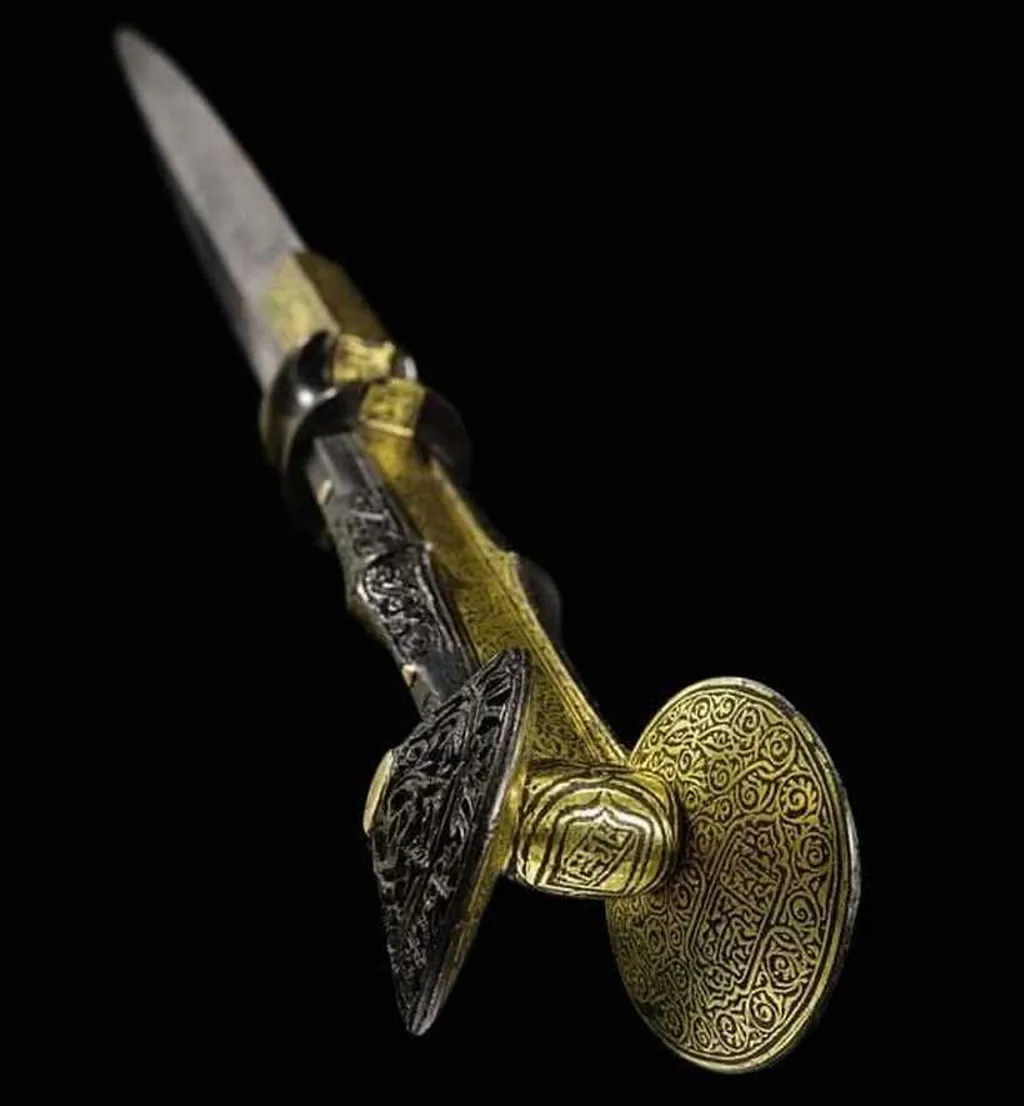 The Top 10 Most Expensive Medieval Weapons Ever Sold
3. 15th Century Ear-Dagger from the Nasrid Period 