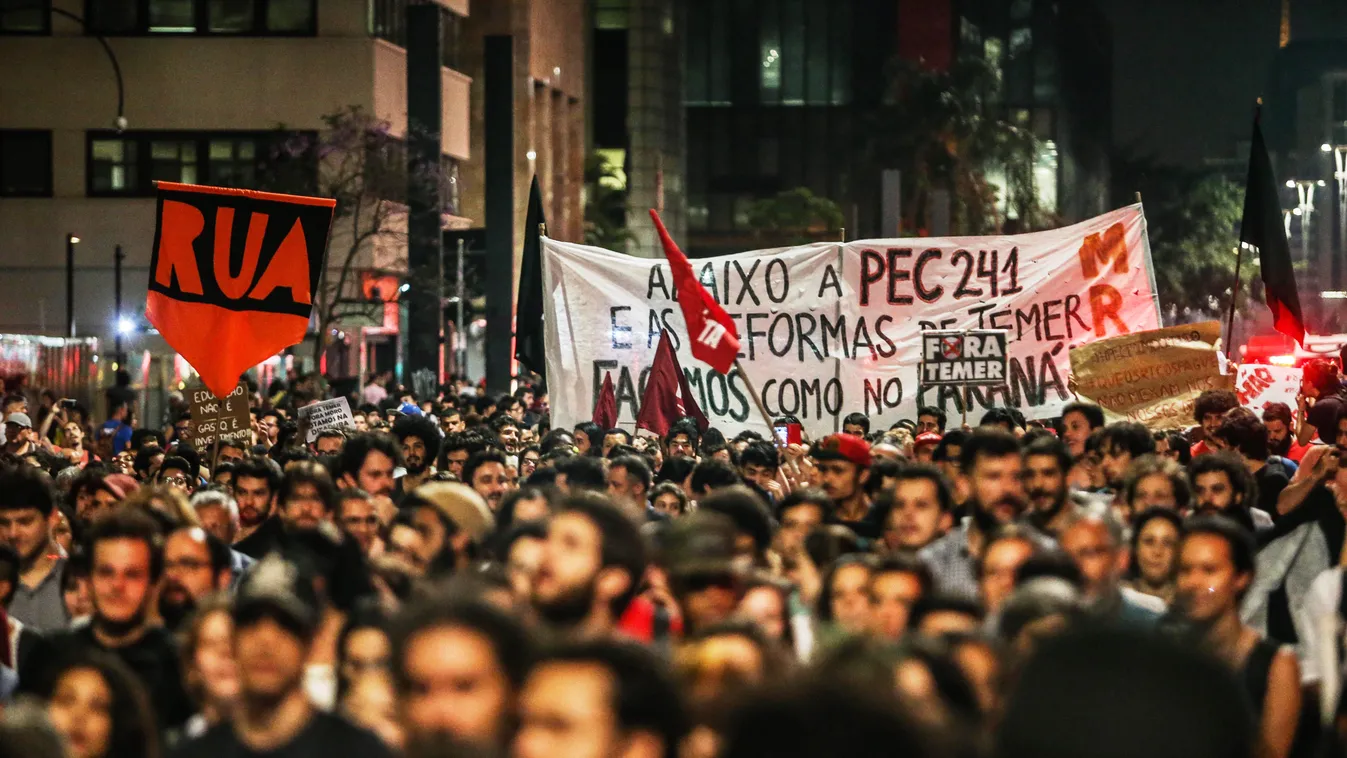 Protest against the Constitutional Amendment (PEC) no. 241/2016, which imposes a ceiling on public spending, in Soa Paulo, Brazil, on October 17, 2016. Photo: TIAGO QUEIROZ/ESTADAO CONTEUDO 