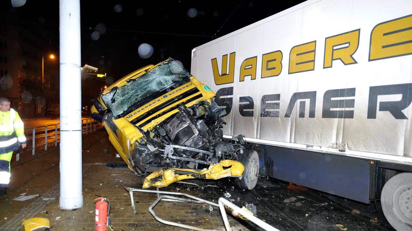 busz kamion baleset Hungária körút 
