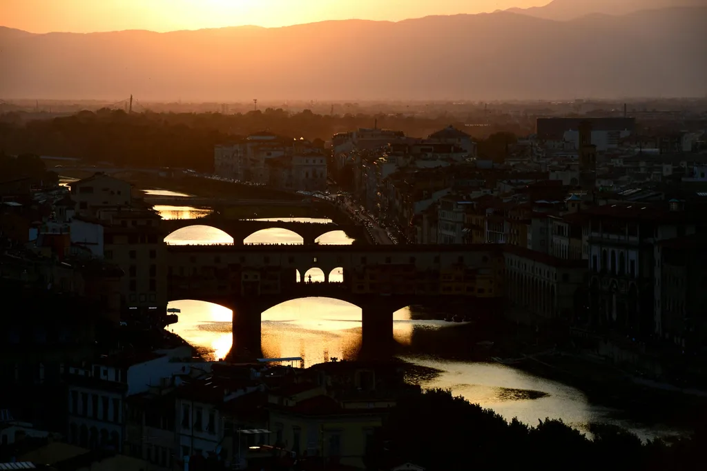 Horizontal ILLUSTRATION CITY BRIDGE TOURISM SUNSET LIGHTING RIVER Firenze, Öreg híd, Ponte Vecchio, 