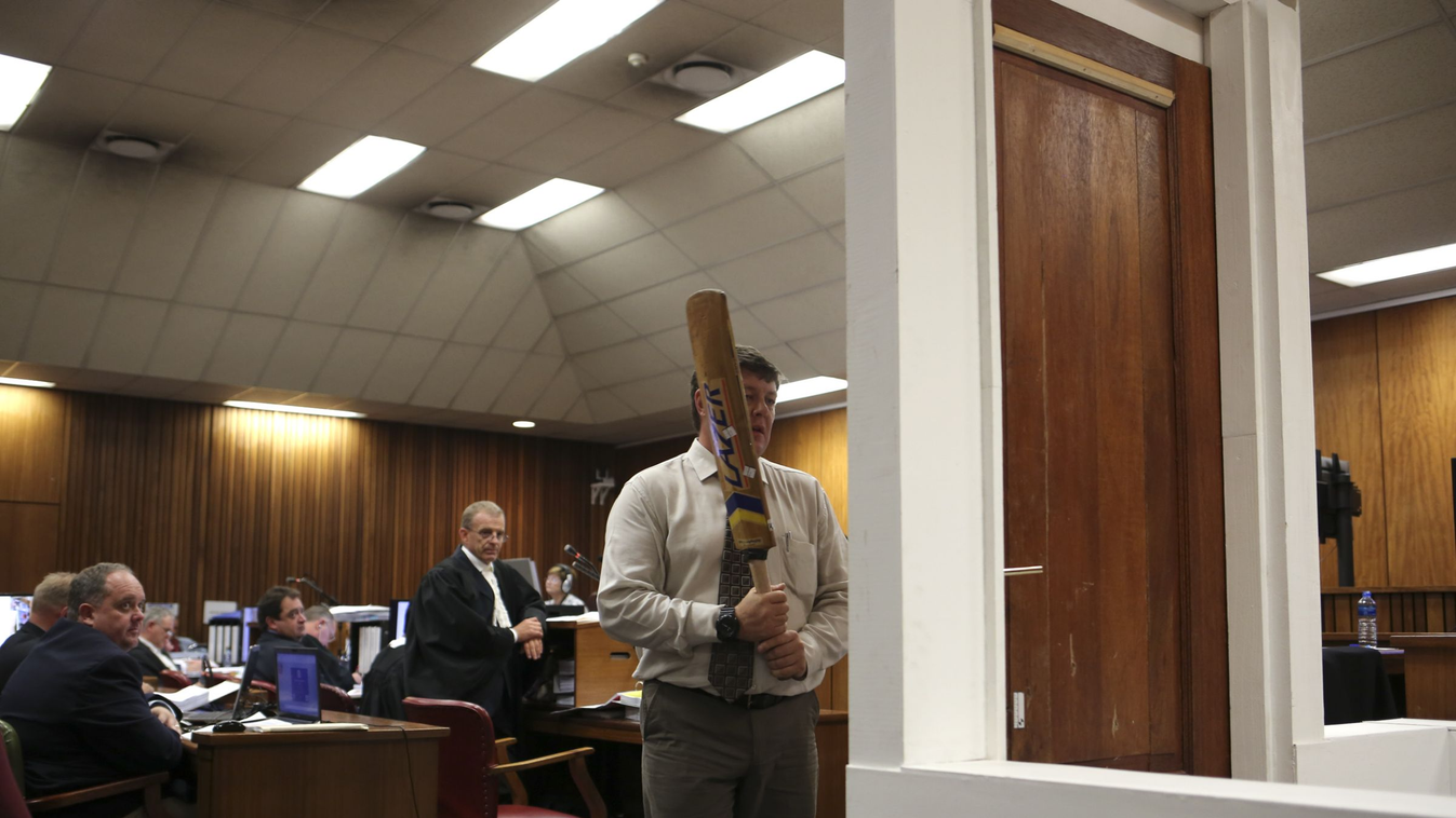 Oscar Pistorius, tárgyalás, ajtó 