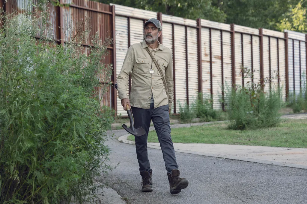Jeffrey Dean Morgan as Negan - The Walking Dead _ Season 9, Episode 9 - Photo Credit: Jackson Lee Davis/AMC 