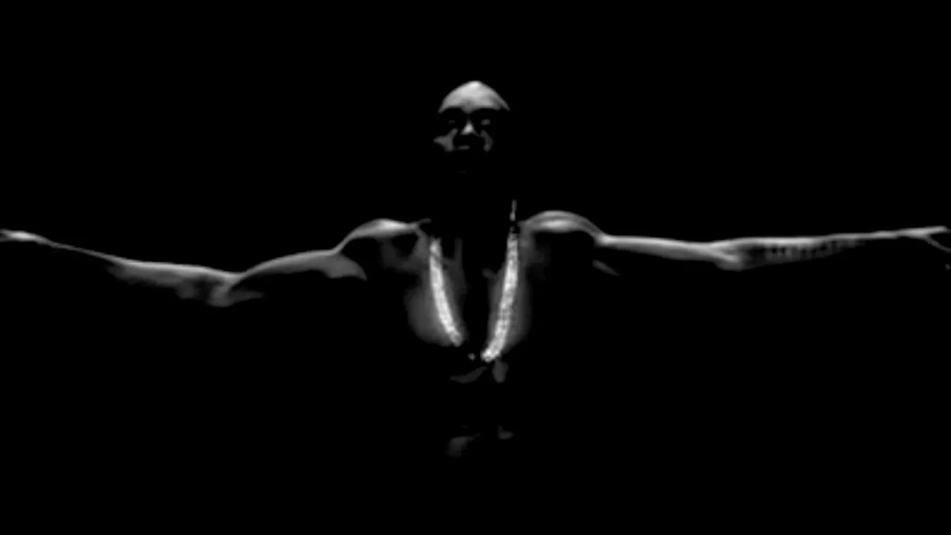 Kanye West: Black Skinhead videoklip