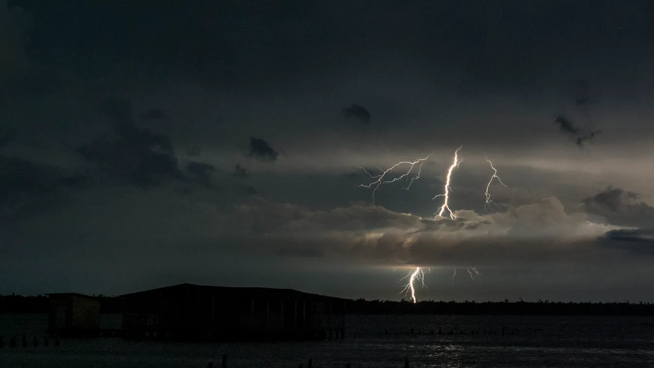 Catatumbói villámlás, Maracaibo-tó 