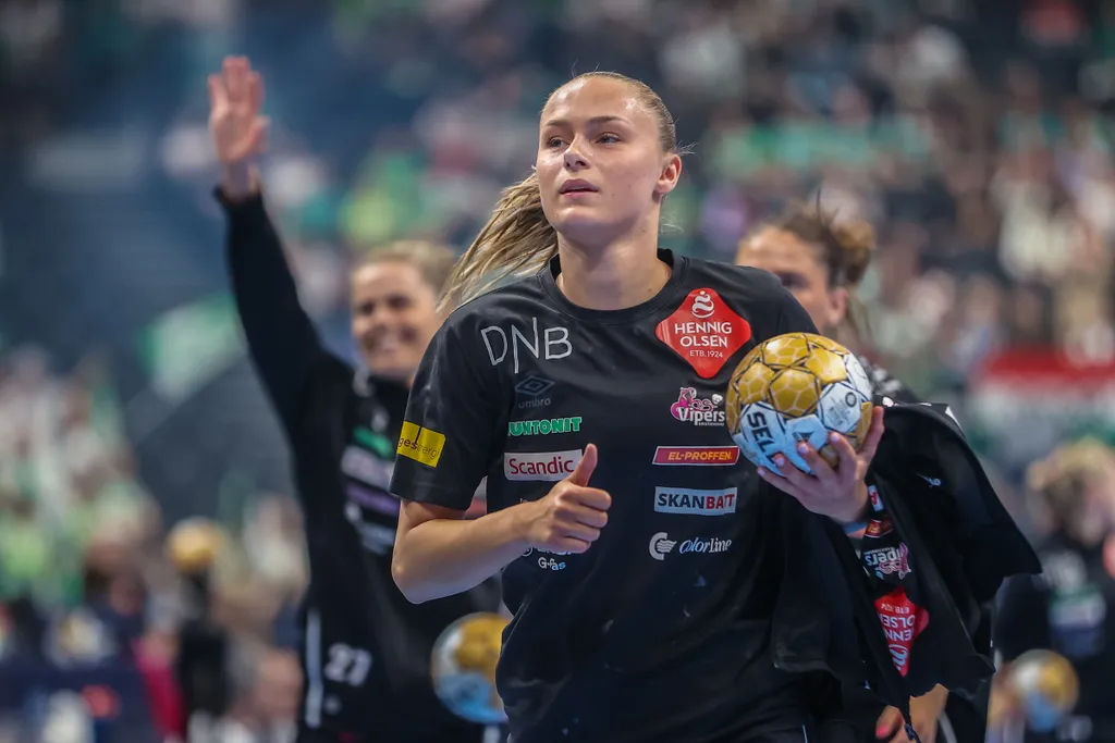 női kézilabda BL Final Four Budapest, MVM Dome,  női kézilabda, Bajnokok Ligája négyes döntő, 2023,  EHF FINAL4 WOMEN 2023, Győr, győri szurkolók, Győri Audi ETO KC–Vipers Kristiansand 