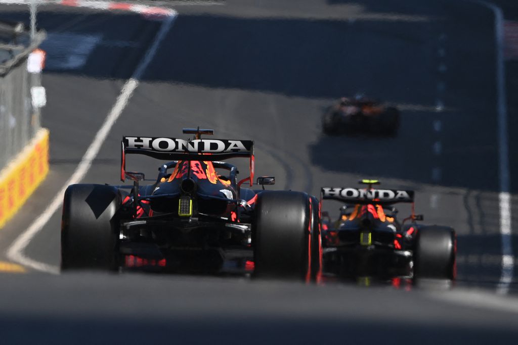 Forma-1, Max Verstappen, Sergio Pérez, Red Bull Racing, Azeri Nagydíj 