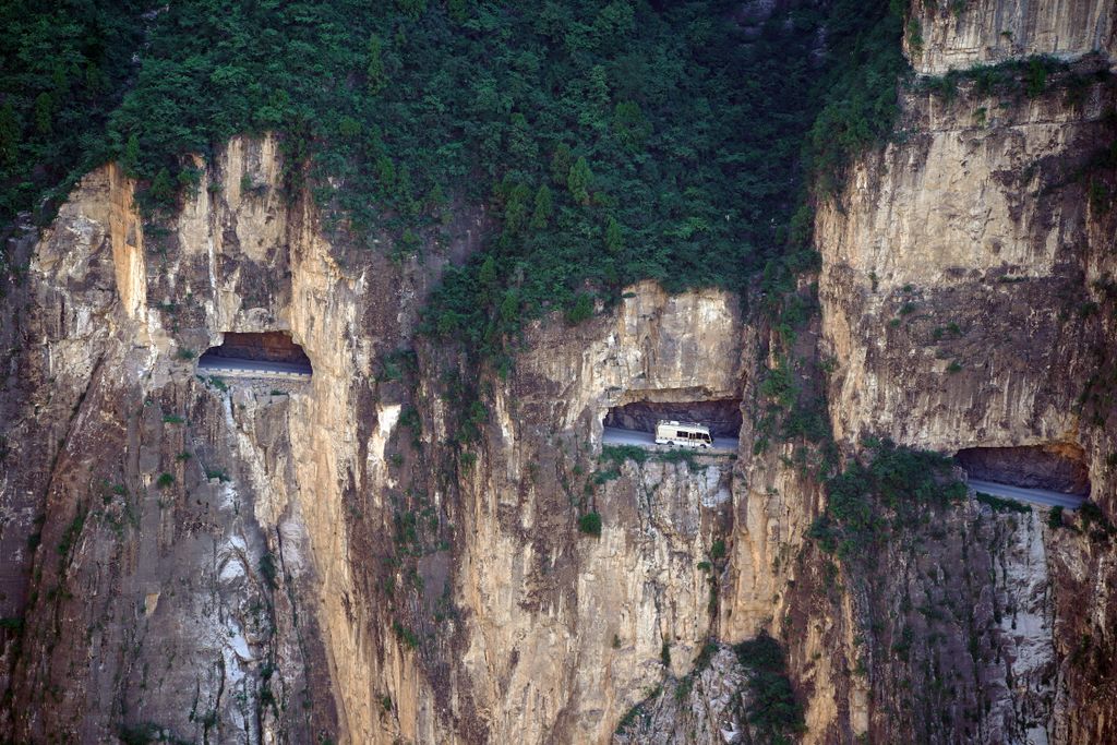 CHINA-SHANXI-PINGSHUN-SHENLONGWAN-ROAD OVER THE CLIFF (CN) cn Horizontal Kína sziklaút Senlungvan 