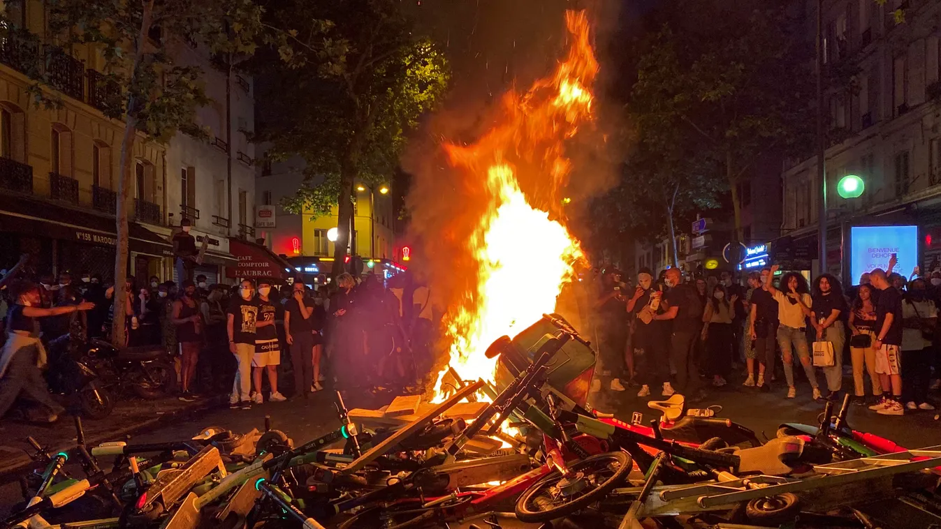 Párizs, Franciaország, tüntetés, demonstráció, George Floyd, vandalizmus 