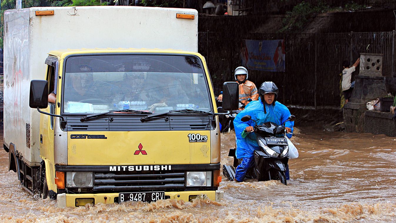 Flood in Indonesia FLOOD Indonesia 2017 February Jakarta monsoon rains 