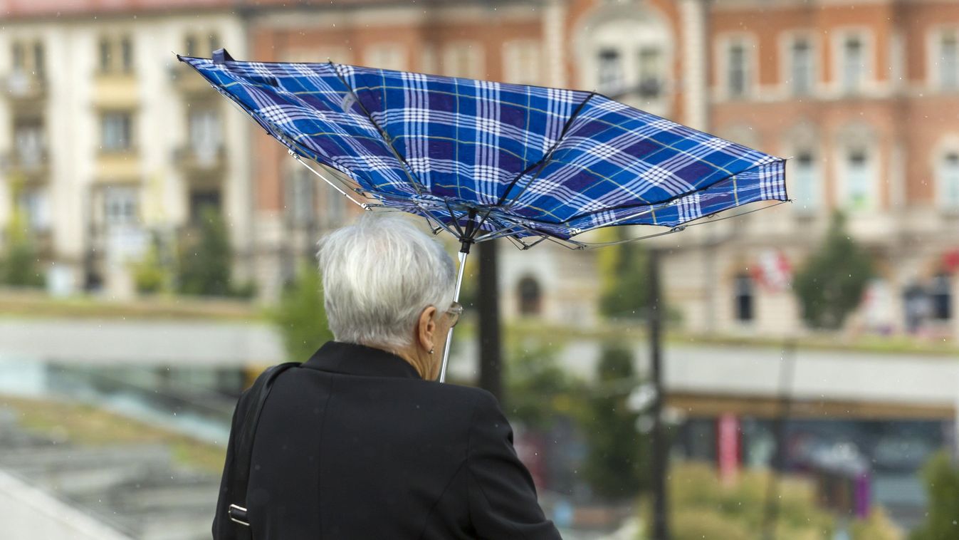 eső szél esernyő Budapest 