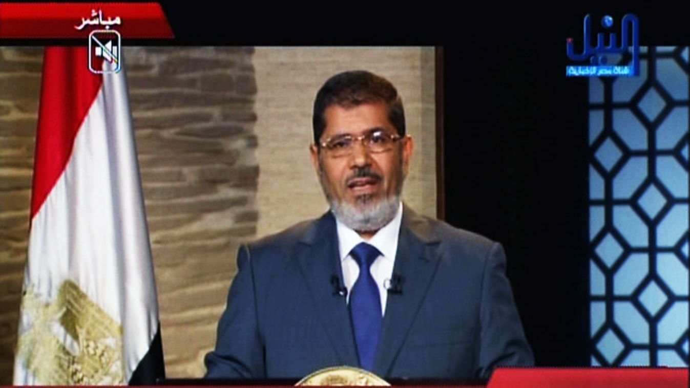 Mohamed Mursi megválasztása után pár órával beszéd mond a TV-ben , Mohamed Morsi, murszi, Muszlim testvériség, egyiptom új elnöke, egyiptomi választások 