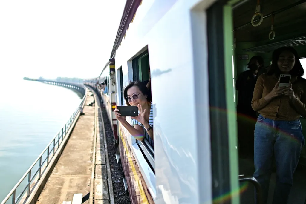 Thaiföld, Ázsia, lebegő, vonat, 