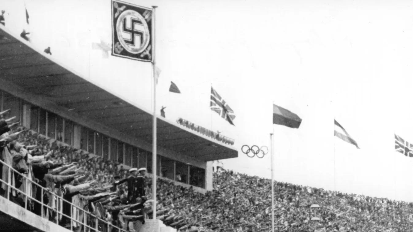 Summer Olympics 1936 sports SPECTATORS audience historic_archive National Socialism Olympic Games 1936 SPORT public SPO SPECTATOR historic HORIZONTAL 