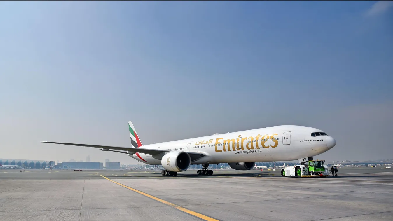 Az Emirates Boeing 777 utasszállító gépe 