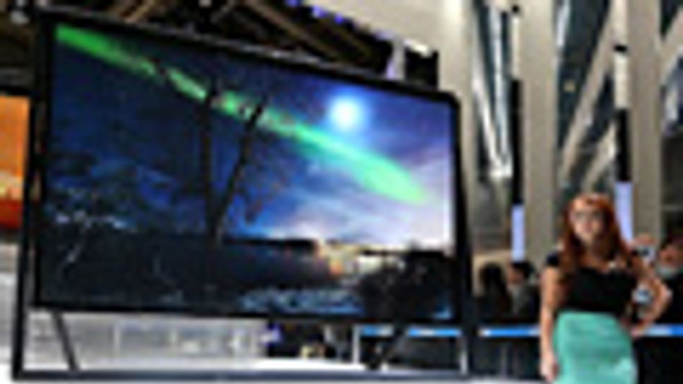 A Samsung 85 colos 4k televíziója a CES-en