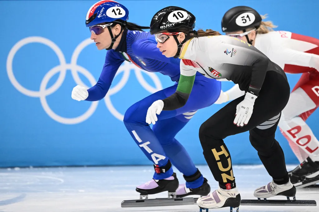 téli olimpia 2022, peking, gyorskorcsolya, korcsolya, női, 1000m, 1000, méter 