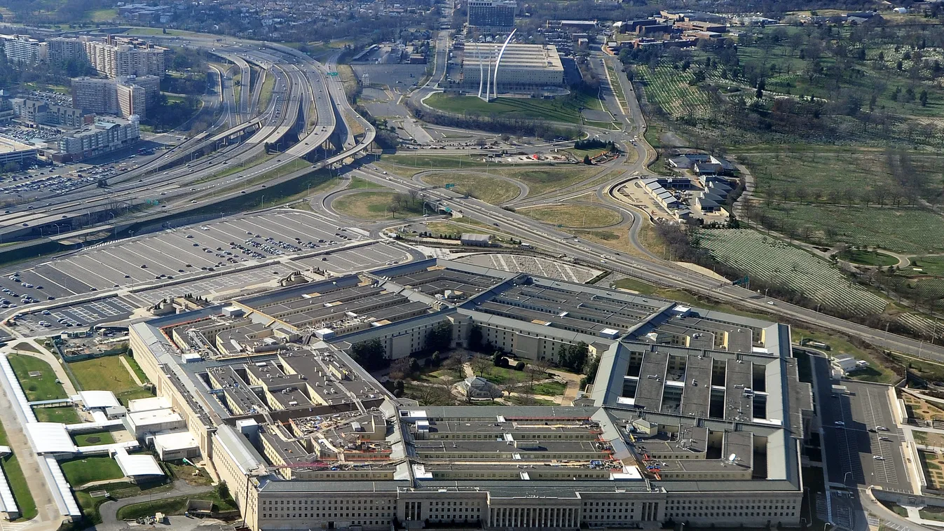 US-ARCHITECHTURE-PENTAGON Horizontal GENERAL VIEW AERIAL VIEW PENTAGON ARCHITECTURE BUILDING DEFENCE MINISTRY felújítás 