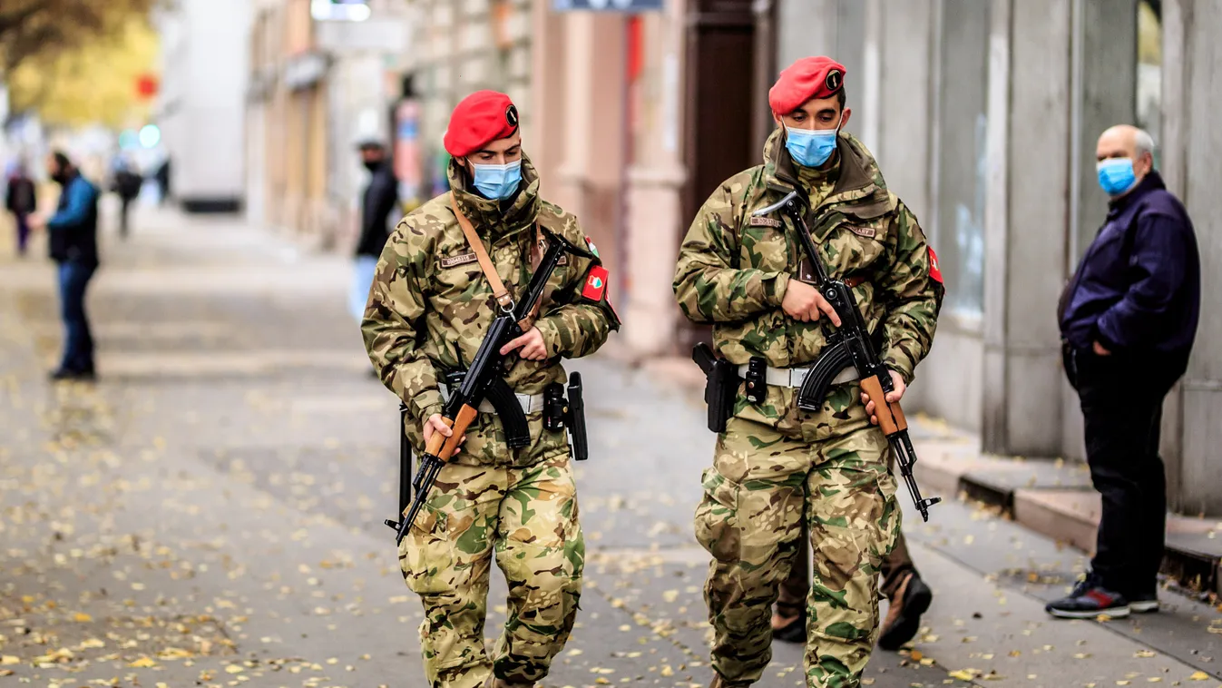 Katona katonai rendész rendészet hadsereg járőr korona vírus koronavírus covid covid-19 covid19 járvány betegség fertőzés pandemia maszk 