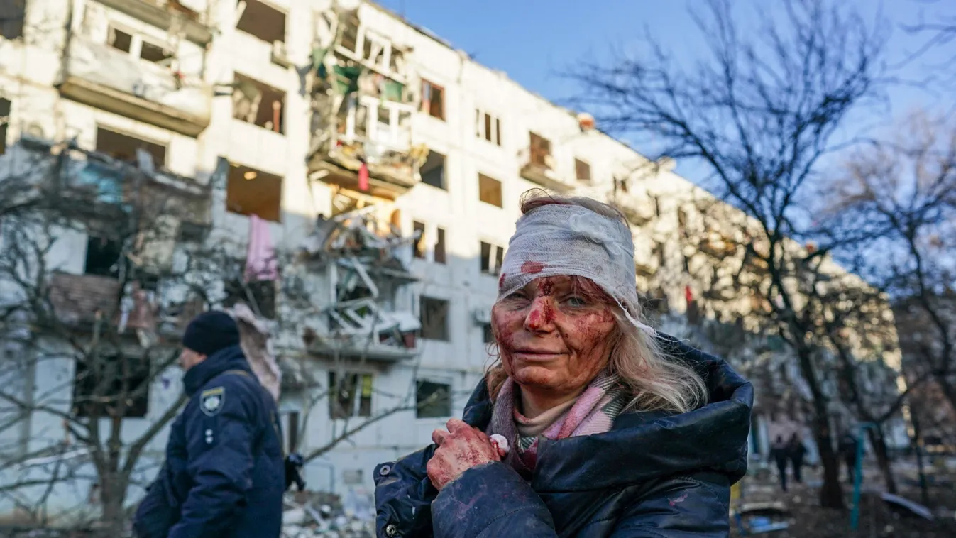 Ukrán válság 2022, ukrán, orosz, háború, Ukrajna, Harkiv, szétbombázott város, romok, sebesültek 