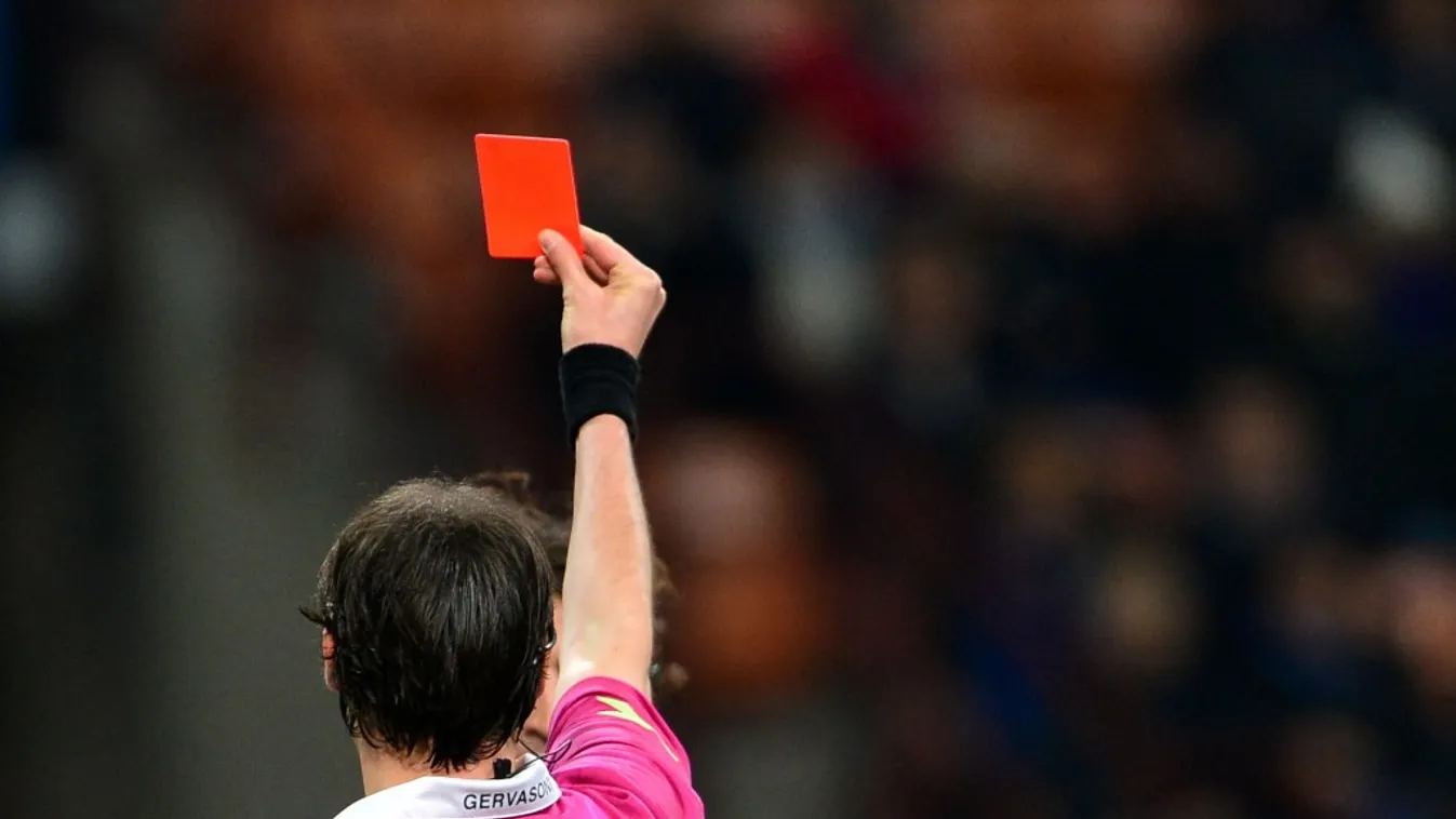 - Horizontal ILLUSTRATION CLOSE-UP FOOTBALL REFEREE RED CARD DISCIPLINARY ACTION-SPORT BACK VIEW MATCH DOCUMENTATION-SELECTION 