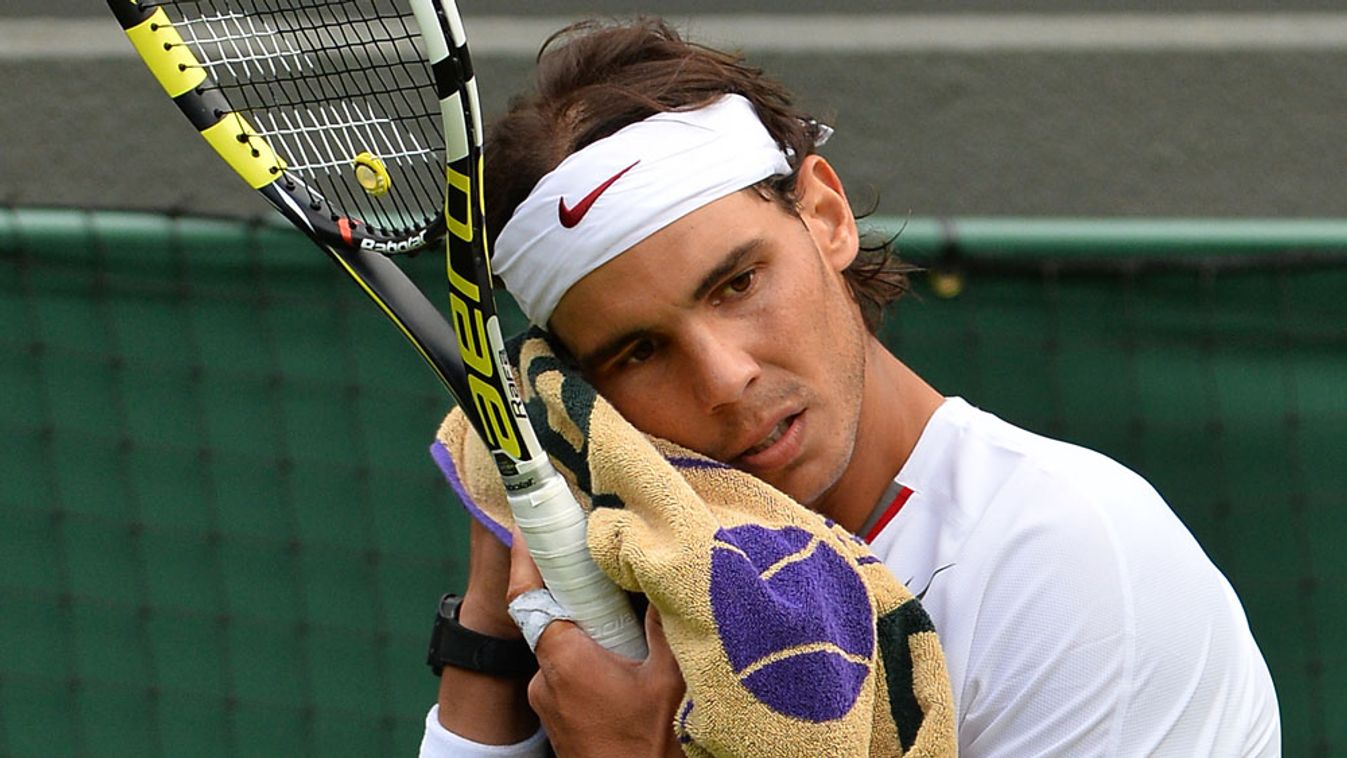 Rafael Nadal Spanyol teniszező, kikapott Wimbledonban 
