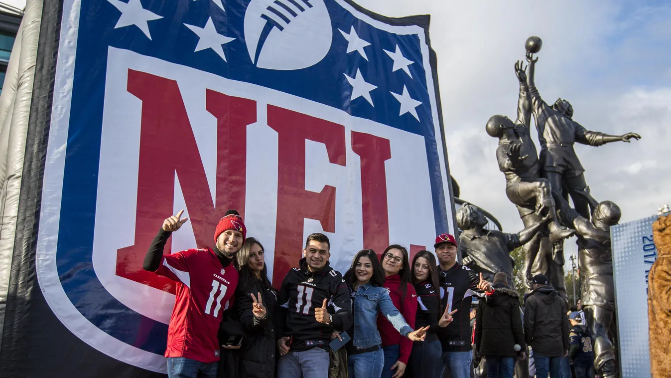 AMERICAN FOOTBALL - NFL - INTERNATIONAL SERIES - ARIZONA CARDINALS v LOS ANGELES RAMS ARIZONA CARDINALS NATIONAL FOOTBALL LEAGUE nfl Horizontal AMERICAN FOOTBALL SPORT 