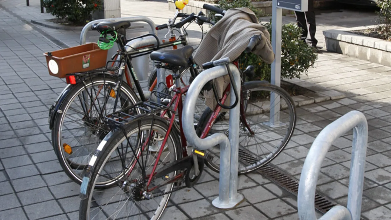 magyarország jobban teljesít, illusztráció, praktikus kerékpár tároló a VII. kerületben 