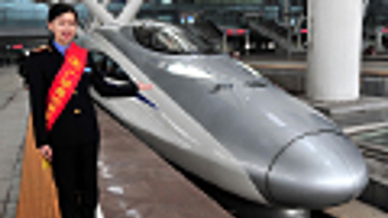 Szupervonat szállítaná az utasokat Budapest és Belgrád között, kínai vonat bemutatója Guangzhouban