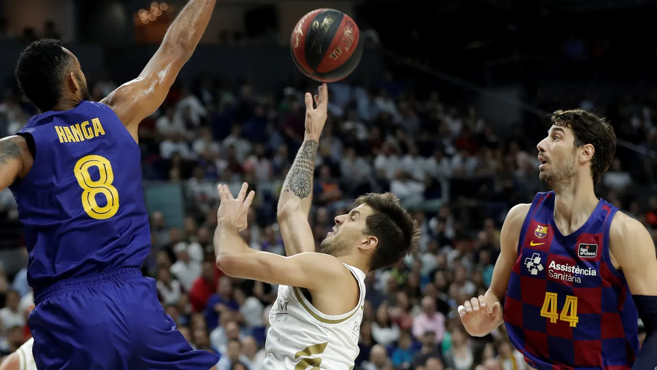 Real Madrid vs Barcelona Lassa : 2019 ACB Super Cup BASKETBALL Spain Real Madrid SPORT Madrid PLAYER photography GAME Barcelona Lassa ACB Super Cup Supercopa de Espańa de Baloncesto Supercup of Basketball 