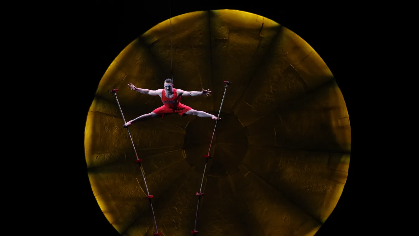 tánc, Luzia of the Cirque du Soleil, előadás, Madrid 