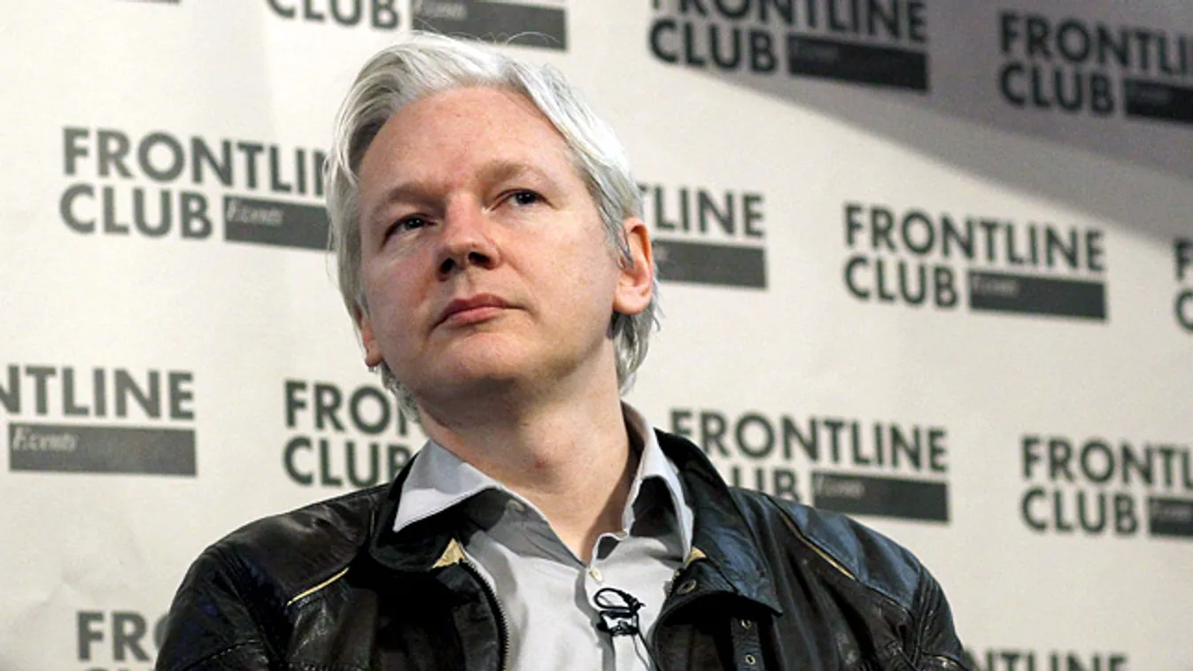 Julian Assange a Wikileaks alapítója, sajtótájékoztatón bejelenti a Stratfor levelek kiszivárogtatását Londonban 