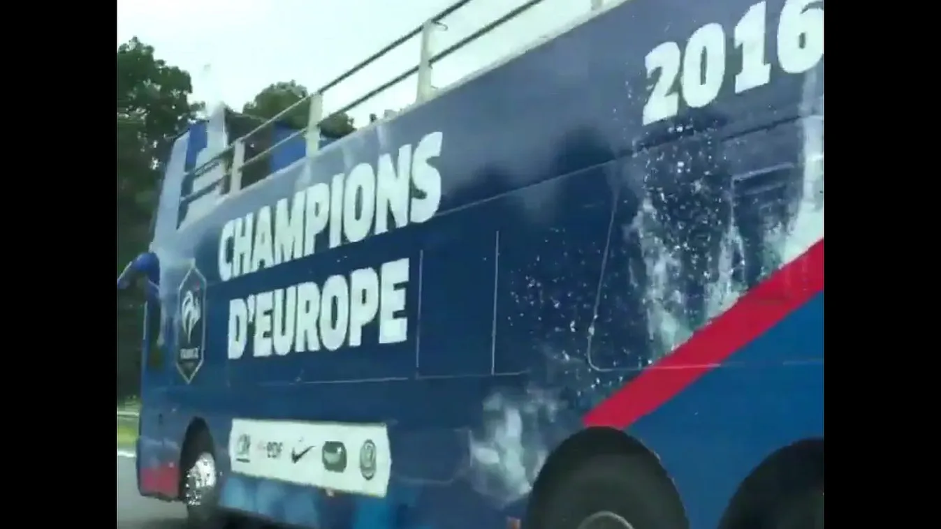 foci eb döntő francia győzelmi busz 
